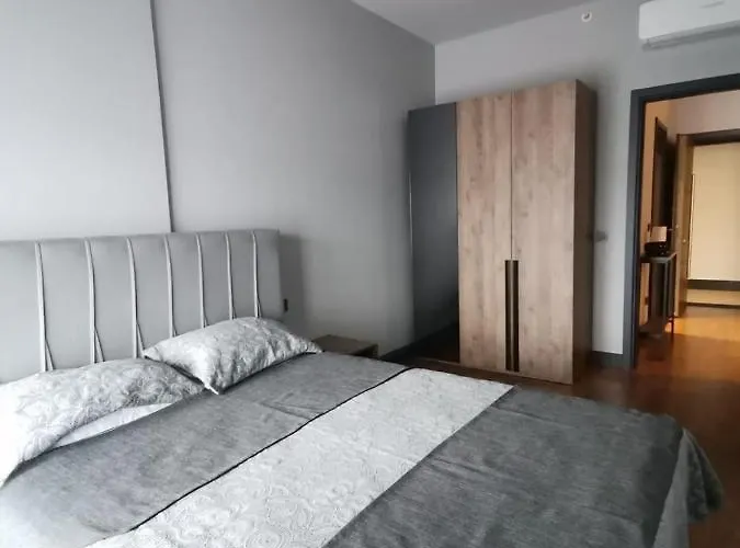 Benesta Beyoglu * İstanbul