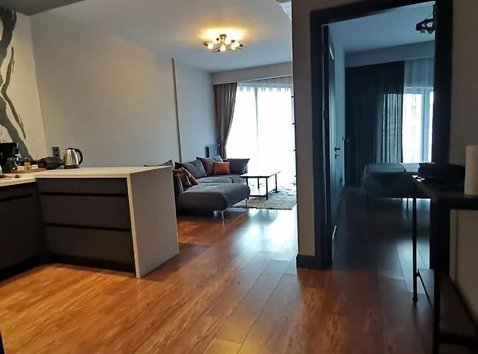 Benesta Beyoglu * İstanbul